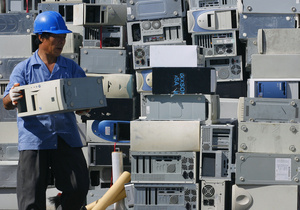 В ООН б ють на сполох: 70% світового електронного сміття потрапляє до Китаю