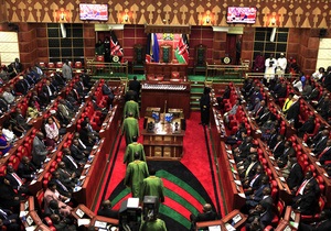 Кенія - депутати - зарплата