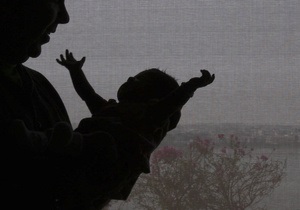 Новини Маріуполя - викрадення дитини - У Маріуполі психічно хвора дівчина викрала немовля