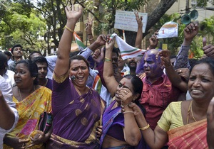 В Індії маоїсти атакували членів правлячої партії. Викрадений відомий політик, 17 людей загинули