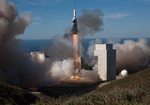 Новини США - США провели успішний запуск військового супутника