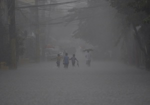 Поточна Піднебесна: через зливи в Китаї загинуло понад півсотні людей