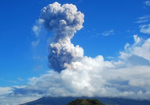 Філіппіни - виверження вулкана
