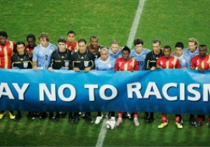 FIFA шукатиме расизм на кожному футбольному матчі