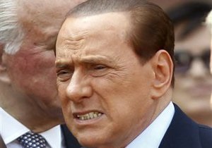 Берлусконі заявив, що не хоче входити до складу нового уряду