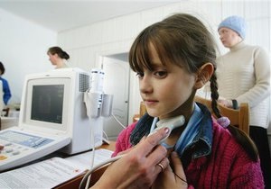 Лондон скасував безкоштовні візи для чорнобильських дітей