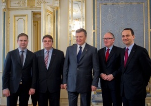 Україна-ЄС - Угода про асоціацію з ЄС - Янукович - Європейські міністри спілкувалися з Януковичем близько трьох годин - Ъ