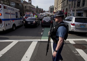Вибух у Бостоні - теракт - новини США - ФБР проводить обшук в одній із квартир Бостона
