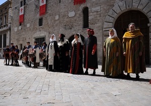 Італія - Нарні - Середньовіччя - фестиваль - туризм