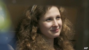 Альохіна з Pussy Riot попросила про дострокове звільнення