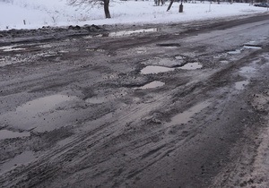 дороги - сніг - Луганський губернатор поскаржився Януковичу, що сніг розтанув разом з асфальтом