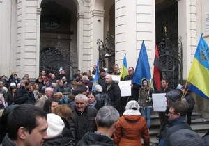 Вставай, Україно! - опозиція - Прага - У Празі відбулася акція опозиції Вставай, Україно!