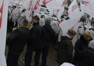 В УДАРі заявляють, що львівським перевізникам заборонили везти людей до Києва на акцію опозиції