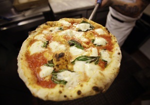 В Италии будут продавать пиццу в кредит
