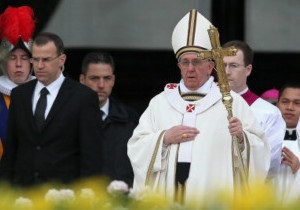 Франциск відзначає перший Великдень у ролі Папи