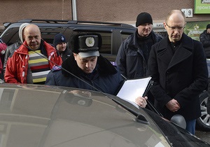 Чернівецька міліція про стеження за Яценюком: Вперше чуємо про такий випадок