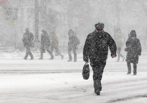 Негода в Україні - транспорт - штормове попередження - В Україні оголошено штормове попередження: ДАІ радить водіям відмовитися від поїздок
