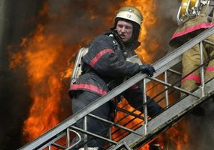 У Москві горить будівля ДІТМ
