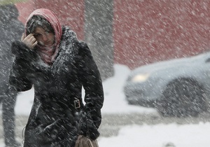 Негода - погода - сніг - дороги - ДНС: 101 населений пункт залишається без світла, рух транспорту відновлено