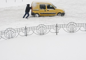 новини Києва - снігопади в Києві - погода в Києві - Кияни організували сайт взаємодопомоги для ліквідації наслідків снігопадів