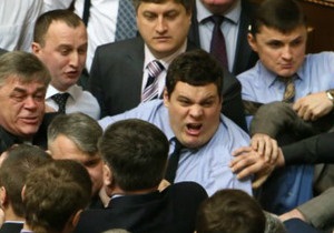 Опозиція у Верховній Раді розширює перелік вимог