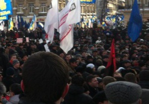 Яценюк: Тисячі людей кажуть  ні  Януковичу