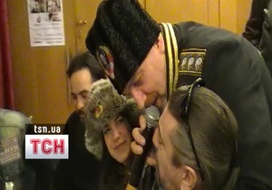 Шон Карр - Женя Тимошенко - Колишній чоловік дочки Тимошенко приїхав в Україну з новою супутницею