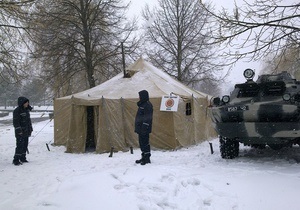 На Захід України насуваються шторм та заметіль, рятувальники приготували спецтехніку