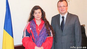 Кочнєву передали українському посольстві в Сирії