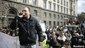 Президент Болгарії готується розпустити парламент