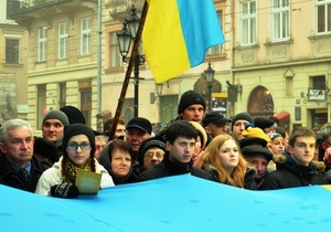 У Львові масово заспівали гімн України
