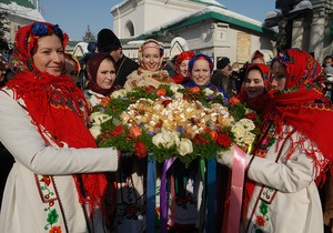 У Росії Дід Мороз і Володарка Масляна укладуть угоду про весну