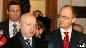 Опозиція заявила про зміну тактики