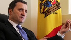 Парламент Молдови відправив уряд у відставку