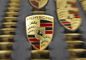 Porsche довелося відкликати більше п яти тисяч автомобілів