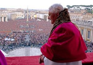 Бенедикт XVI - почесний понтифік