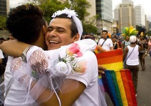 Конституційний суд Іспанії  зберіг право геїв на пенсію у зв’язку зі смертю годувальника
