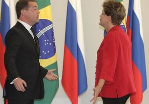 Президент Бразилії прийшла на зустріч з Медведєвим без однієї туфлі