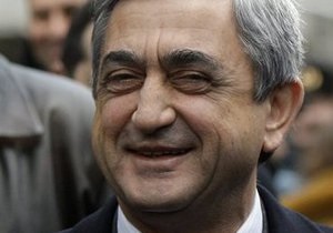 Президентські вибори у Вірменії: прогнозовано лідирує Саргсян