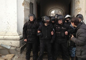 новини Києва - Гостинний двір - У міліції заявили, що всі затримані учасники заворушень у Гостинному дворі відпущені