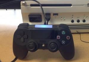 PlayStation 4 - в інтернет потрапило фото геймпада нової консолі