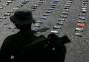 У Венесуелі силовики виявили на борту невеликого літака тонну кокаїну