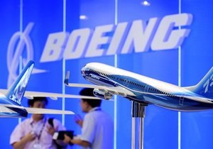 Прибуток Boeing впав на третину