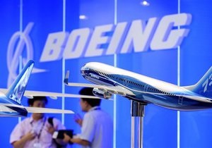 Прибыль Boeing упала на треть