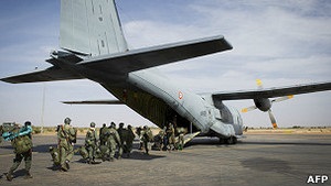 Британія відправить до Західної Африки 350 військових