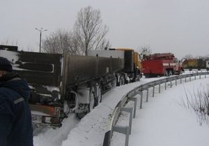 Донецька область опинилася в полоні стихії: проїзд до 211-ти населених пунктів утруднений