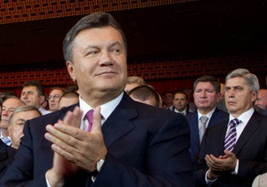 Янукович переконаний, що створює Україні імунітет від будь-яких економічних криз