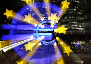 Міжбанківський євро рветься вгору на тлі спокою долара
