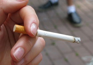 Сигарети придбати: легальний ринок тютюну в Україні скоротиться