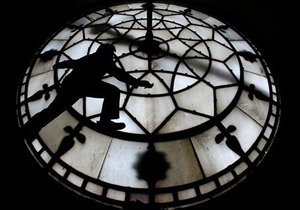 Міністерство економіки пропонує не переводити годинник на літній і зимовий час